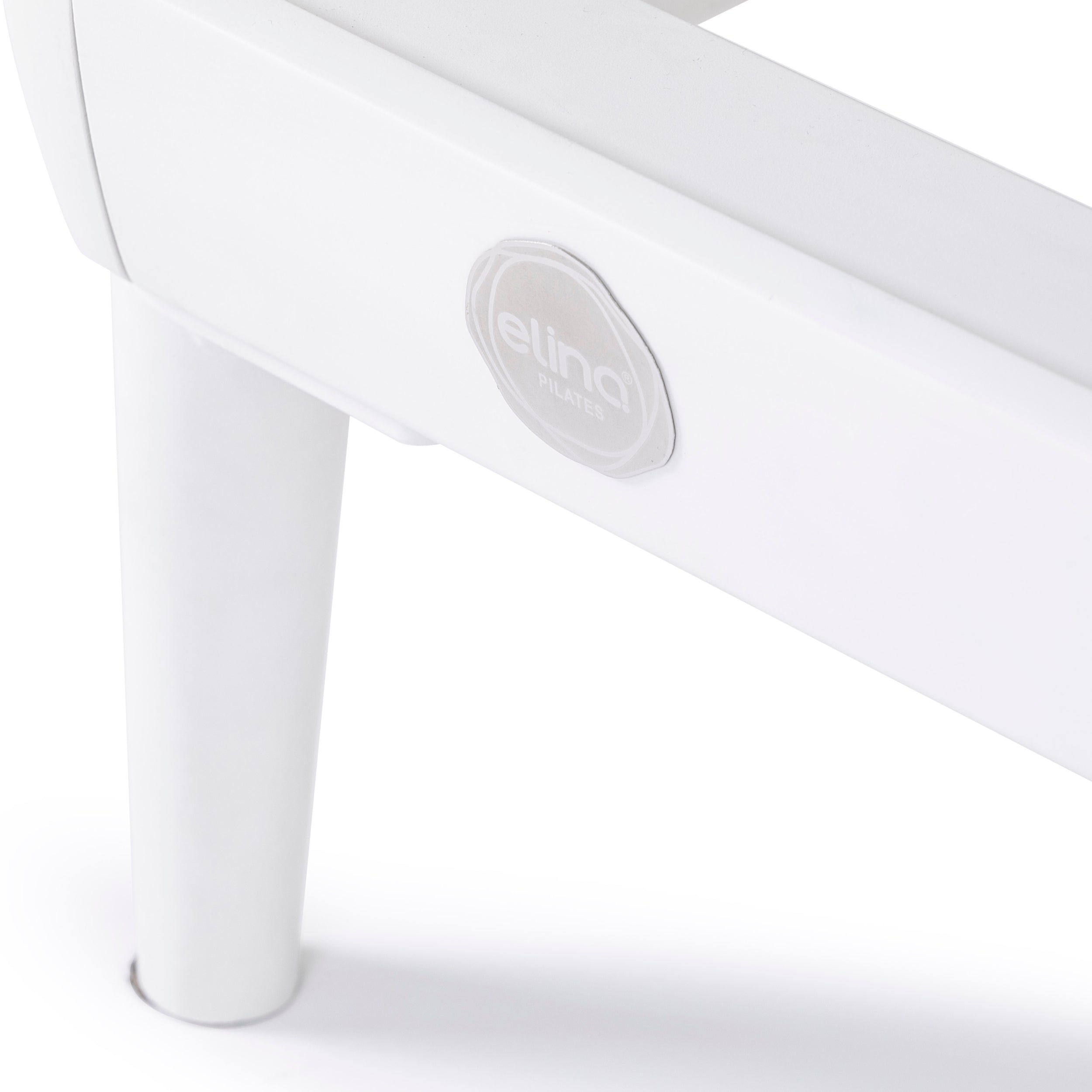 Nubium™ Reformer met Tower - Elina Pilates